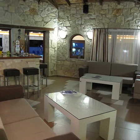 アパートホテル Royal And Chalkidiki