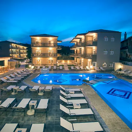 Royal And Aparthotel 4*