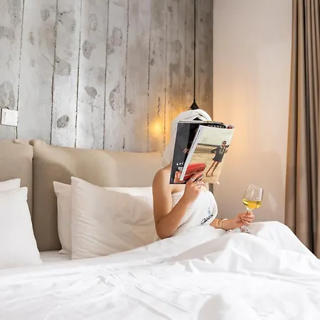 Apartahotel Royal And 4*