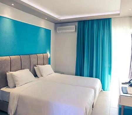 Aparthotel Royal And