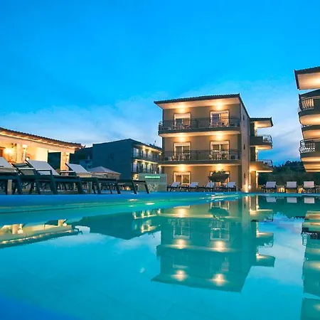 Royal And Aparthotel 4*