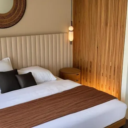 Royal And Apartahotel 4*