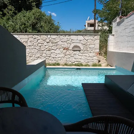 Royal And Ξενοδοχείο με διαμερίσματα 4*