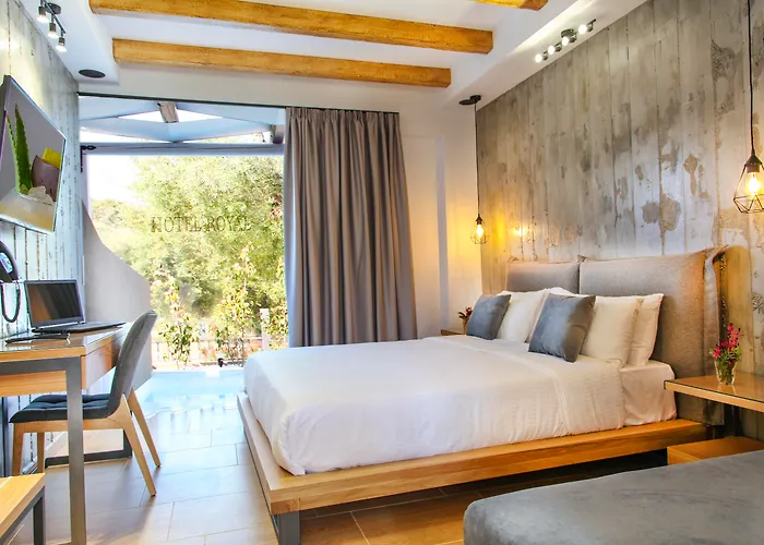 Royal And Апарт-отель