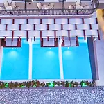 Royal And Apart-hotel Calcídica