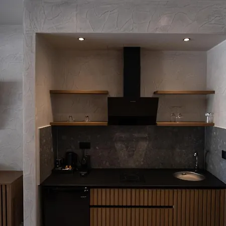 Hotel de apartamente Royal And 4*