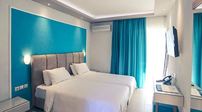 Aparthotel Royal And