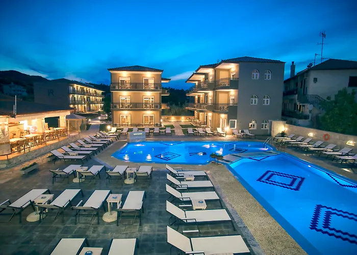 Royal And Aparthotel 4*